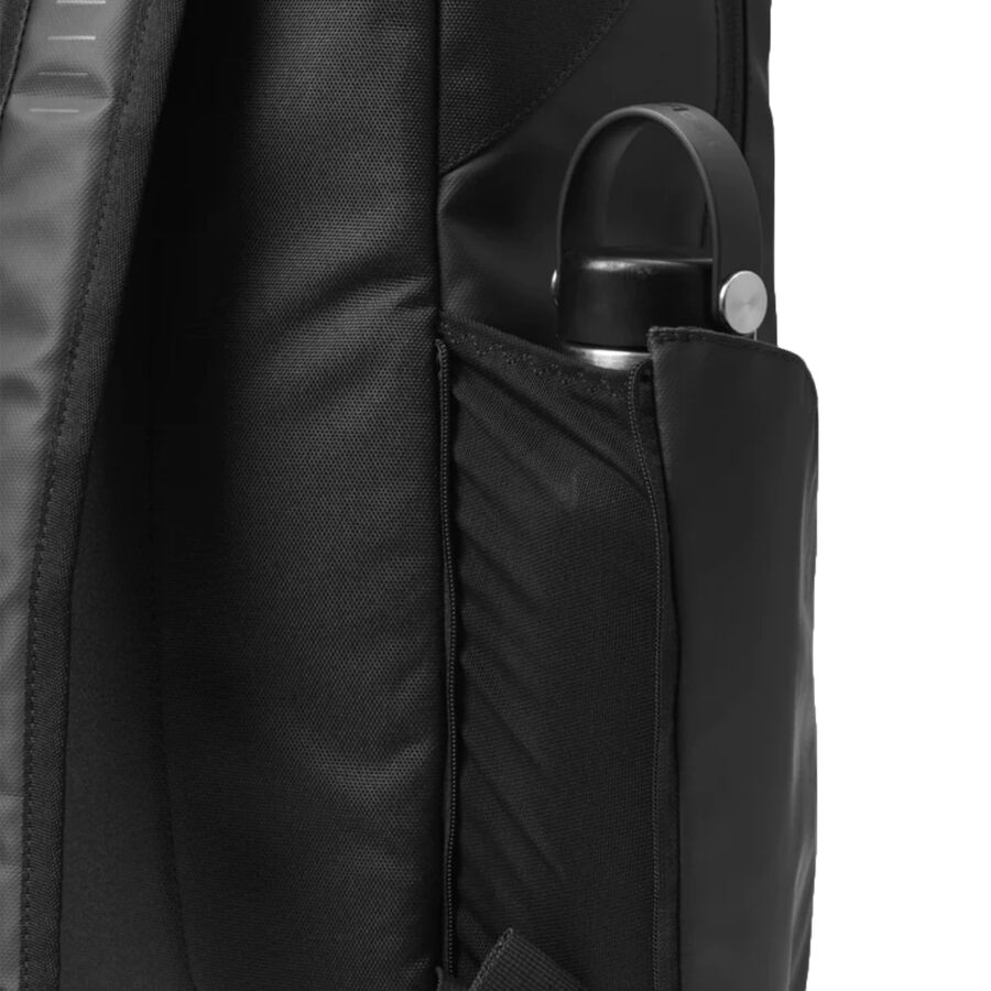 Db Skateboarding 20L Daypack Black Out