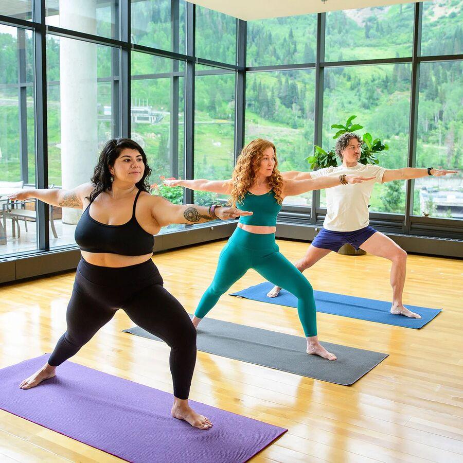 Hugger Mugger The Yoga Towel Graphite