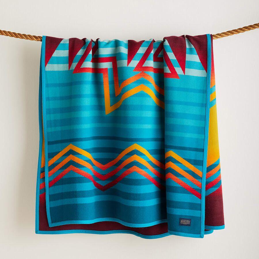 Pendleton Pathway Blanket Many Nations