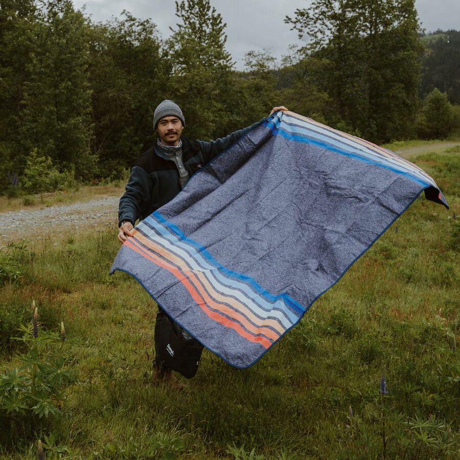 Rumpl Everywhere Mat Coast Retro Rays