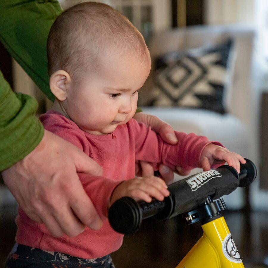 Strider Bike Rocking Base - Kids' Black