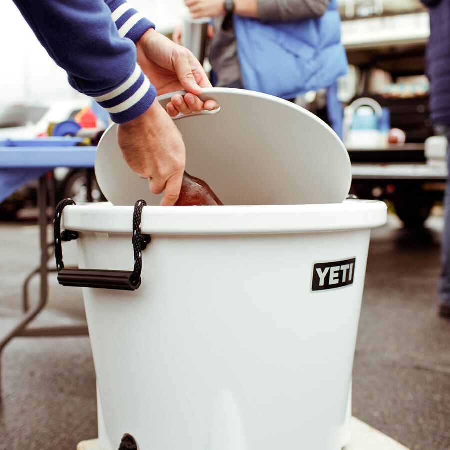 YETI Tank 85 Lid One Color