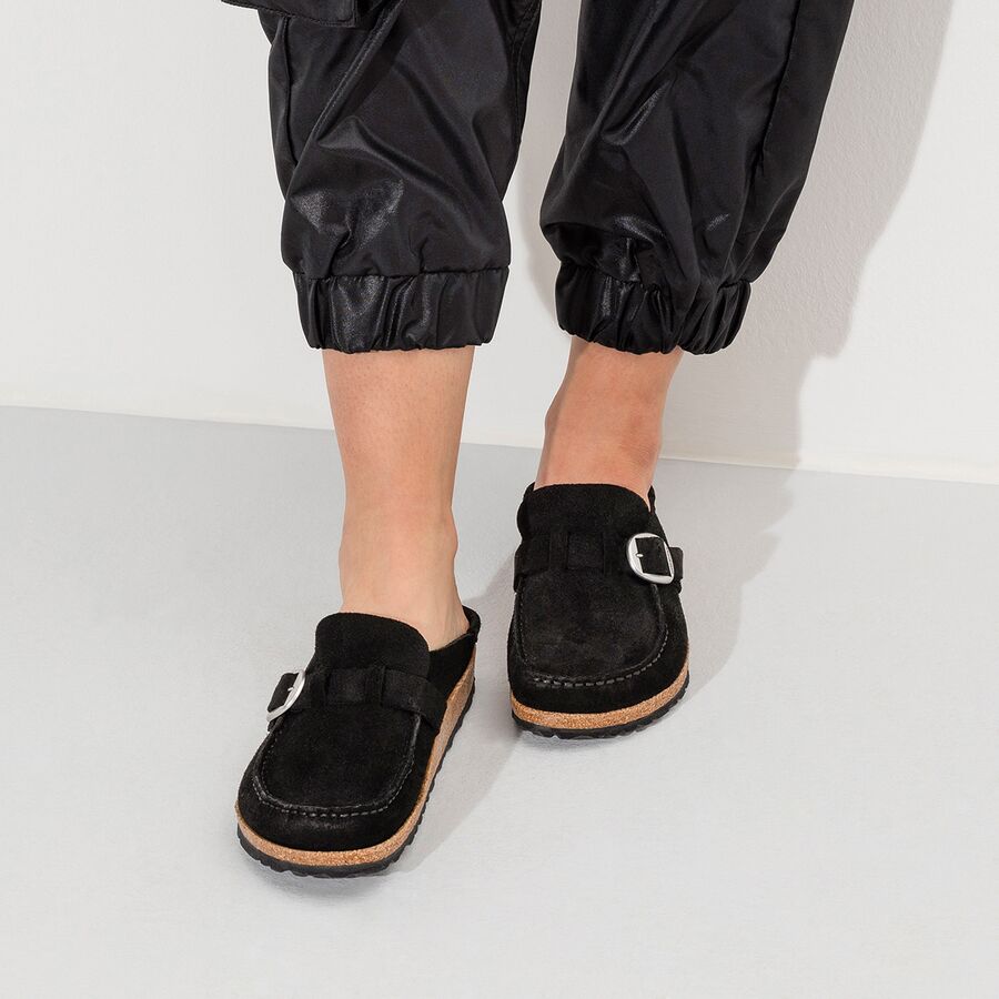 Birkenstock Buckley Clog - Women's Black Suede