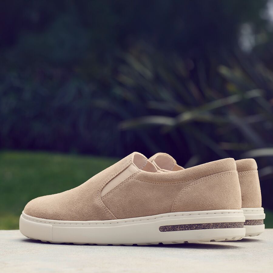 Birkenstock Oswego Shoe - Men's Taupe Suede