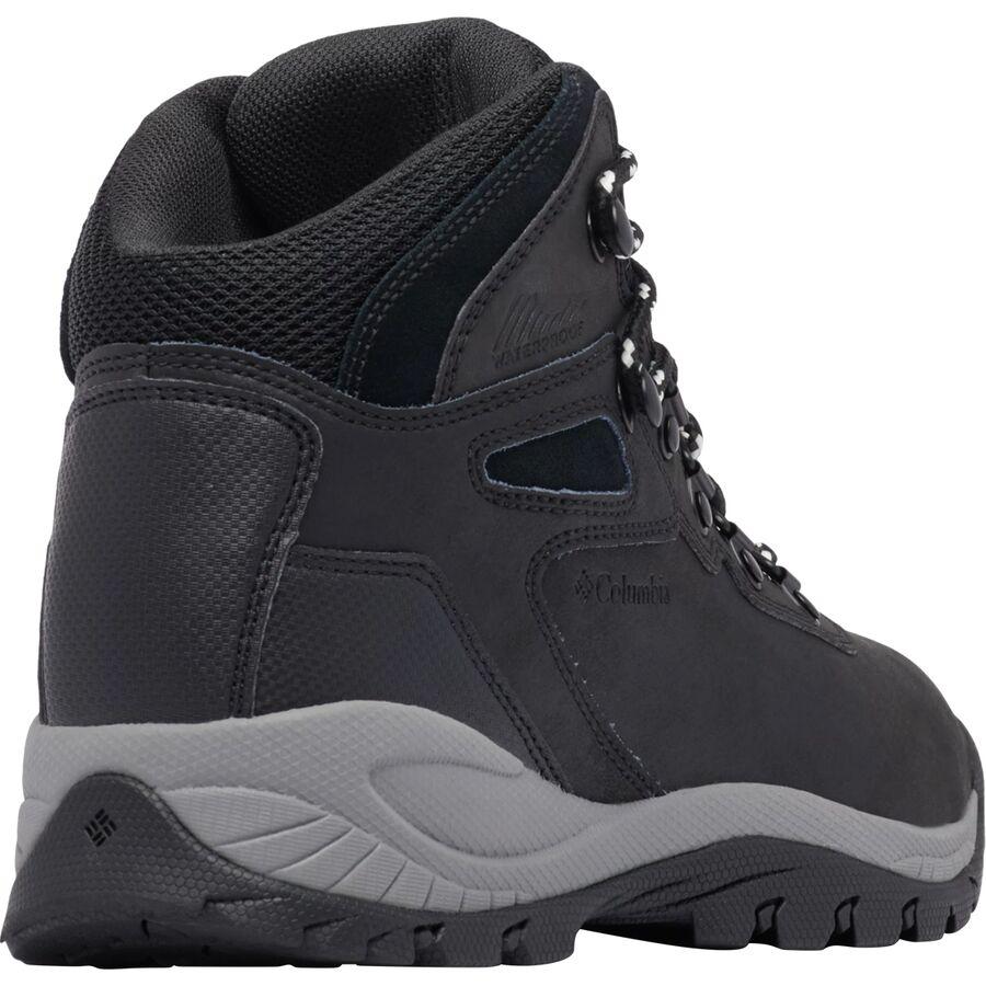 Columbia Newton Ridge Plus Wide Hiking Boot - Women's Black/Chalk2