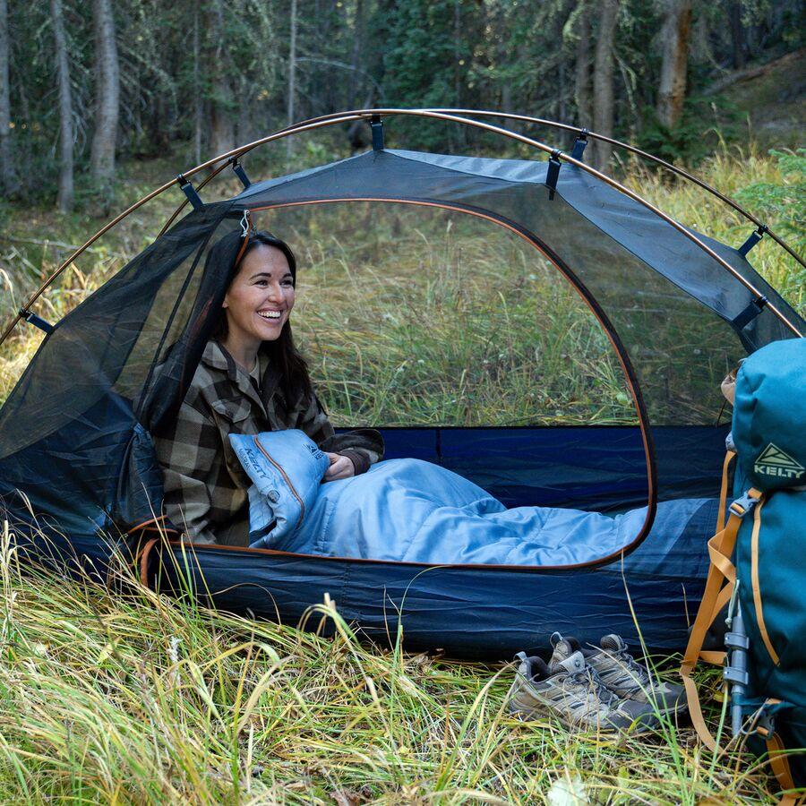 Kelty Mistral Sleeping Bag: 20F Synthetic - Women's Windward Blue/Pageant Blue