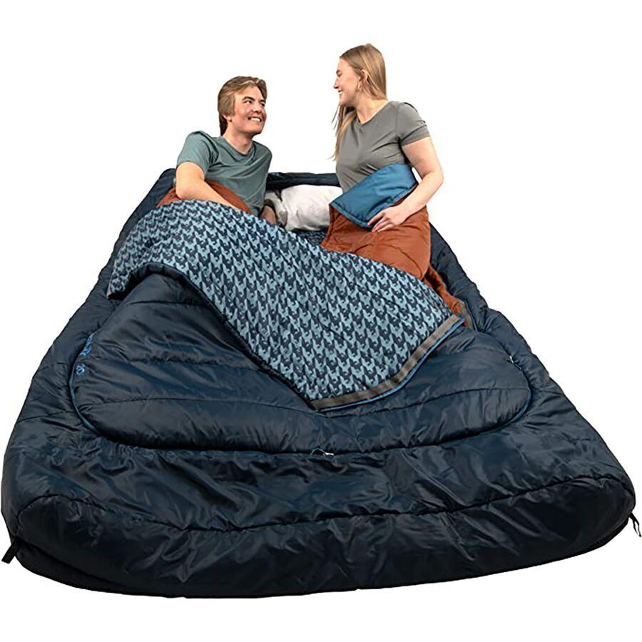 Kelty Tru.Comfort Doublewide Sleeping Bag: 20F Synthetic Pageant Blue/Cathay Spice