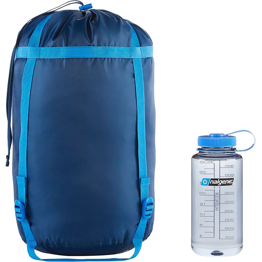 Marmot Trestles 15 Sleeping Bag: 15F Synthetic Cobalt Blue/Blue Night