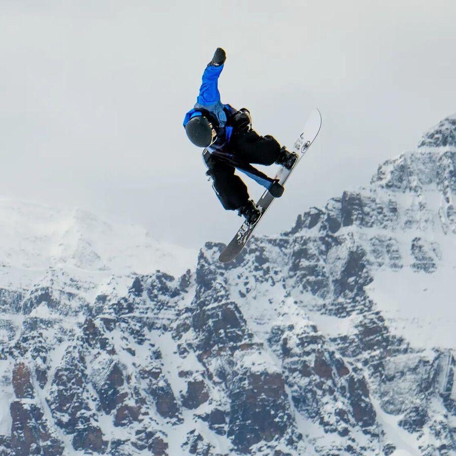 Never Summer Proto Synthesis Snowboard One Color