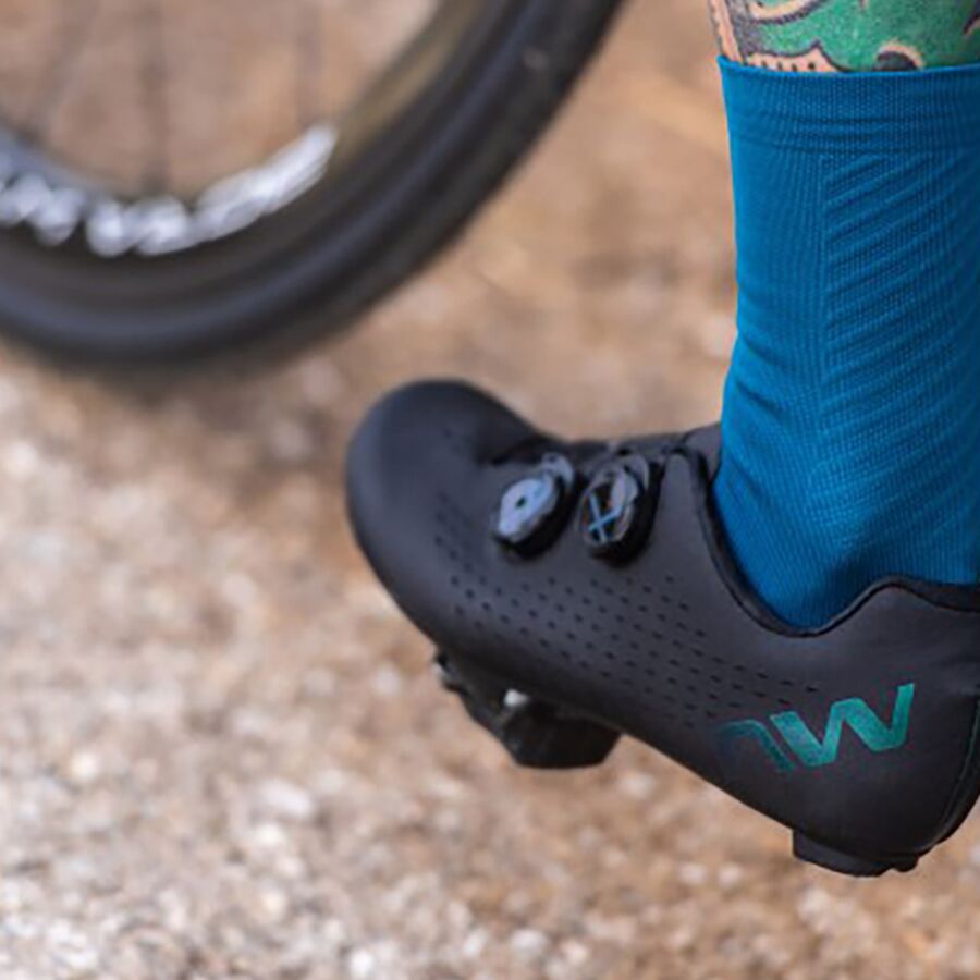 Northwave Revolution 3 Cycling Shoe - Men's Black/Iridescent