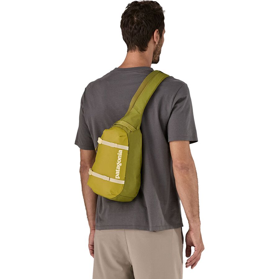 Patagonia Atom 8L Sling Bag Graze Green