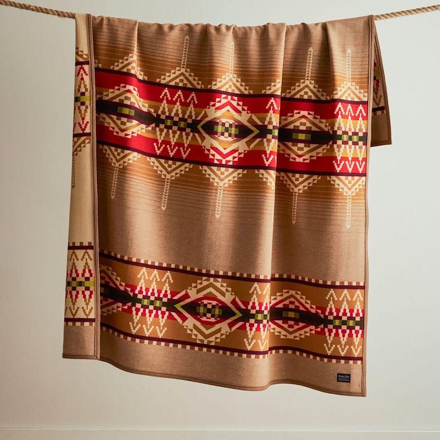 Pendleton Jacquard Unnapped Blanket Beacon Rock