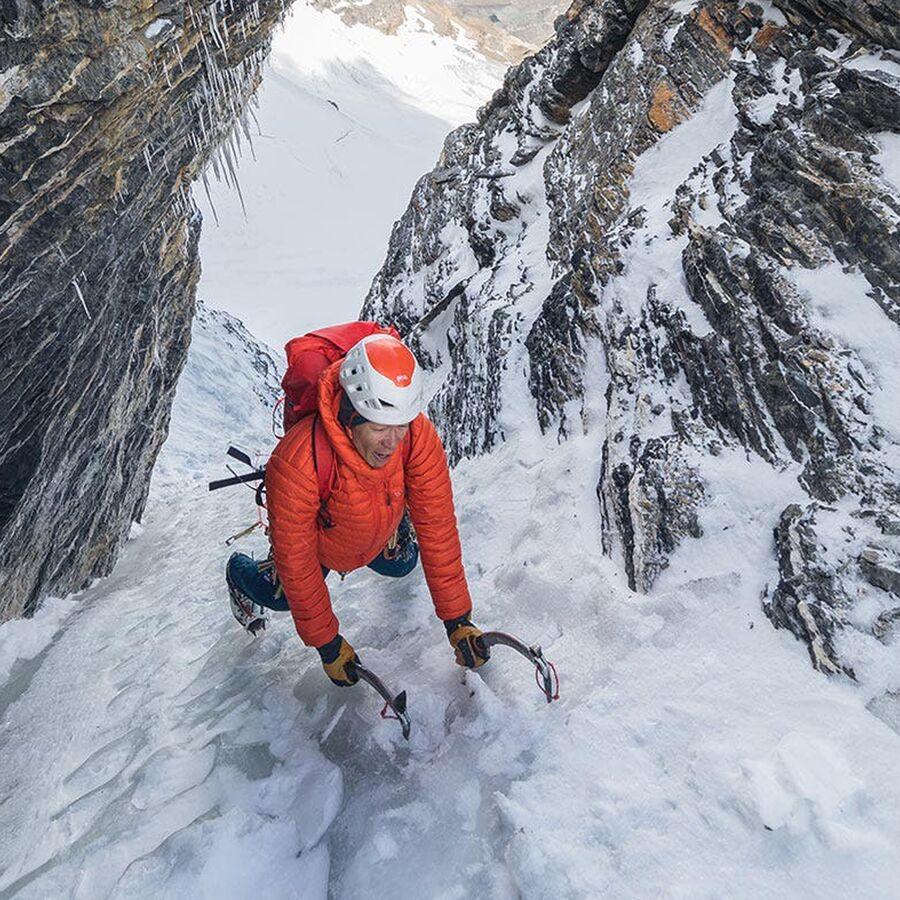 Rab Microlight Alpine Down Jacket - Men's Ascent Red2