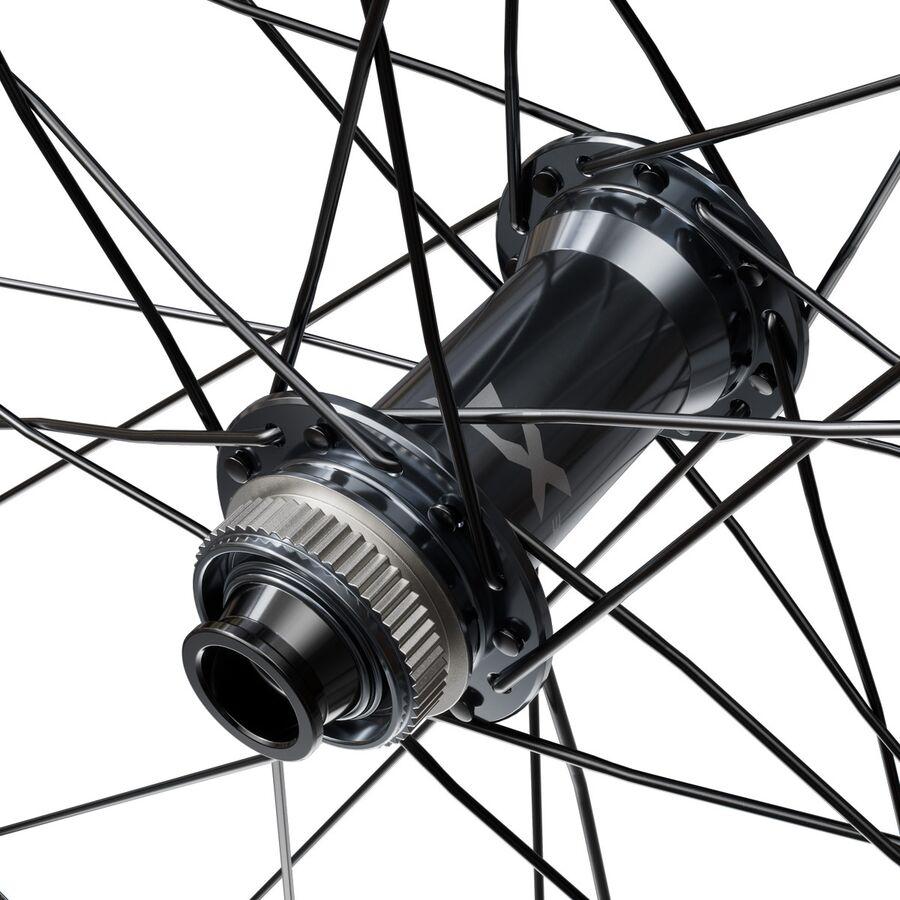 Shimano Deore XT M8200 29in Wheel - Tubeless