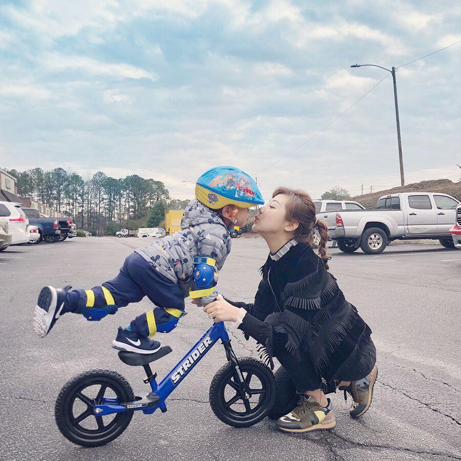 Strider 12 Sport Balance Bike - Kids' Blue
