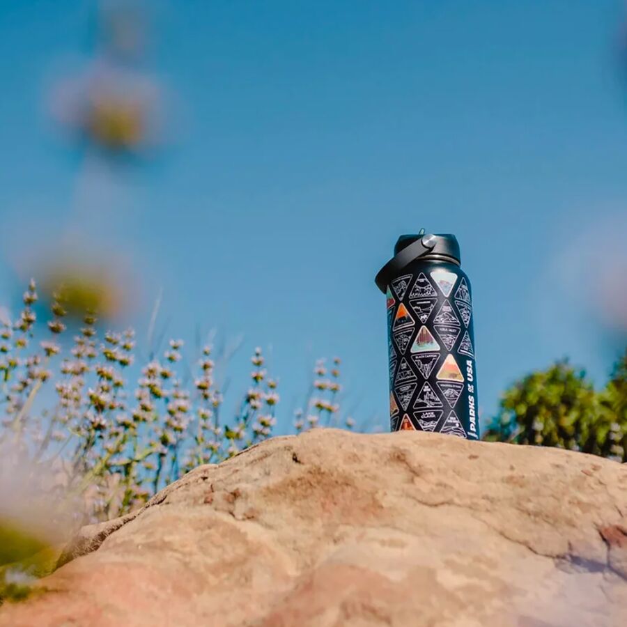 Wondery Parks Of The USA Bucket List Bottle Black