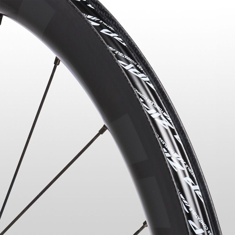 Zipp 303 S Tubeless Wheelset + Free LTD GP5000 Tire