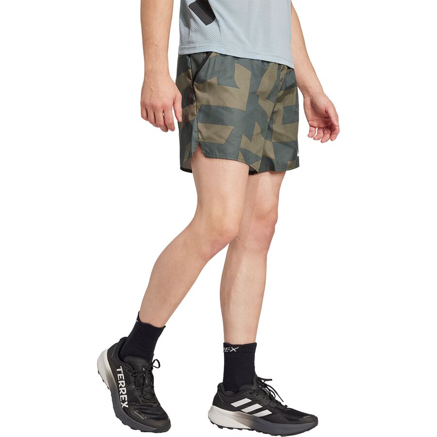 Adidas TERREX Multi Light Printed 5in Short - Men's Carbon/Ivy/Olive Strata/Orbit Green