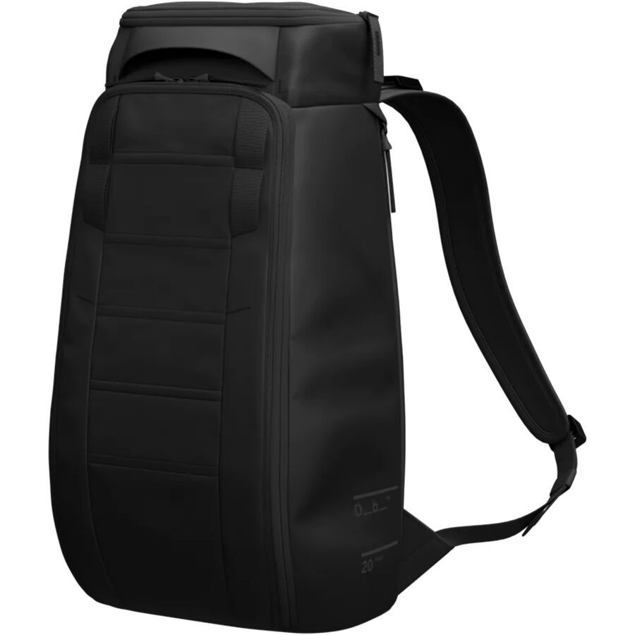 Db Hugger 20L Backpack Black Out