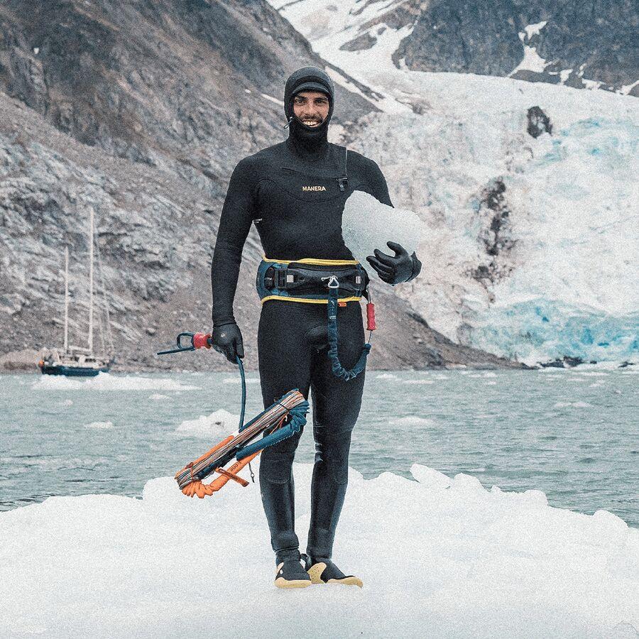 Manera Magma Hooded FZ 6/4mm Wetsuit - Men's Black