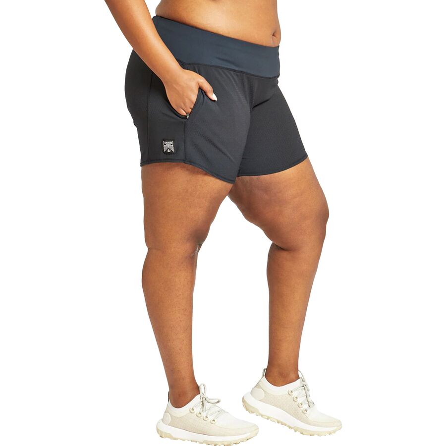 Oiselle Roga Solid 6in Short - Women's Black