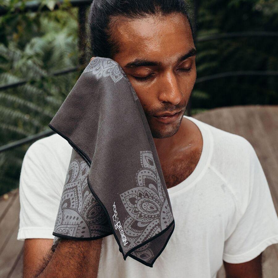 Yoga Design Lab Hand Yoga Towel Mandala Black